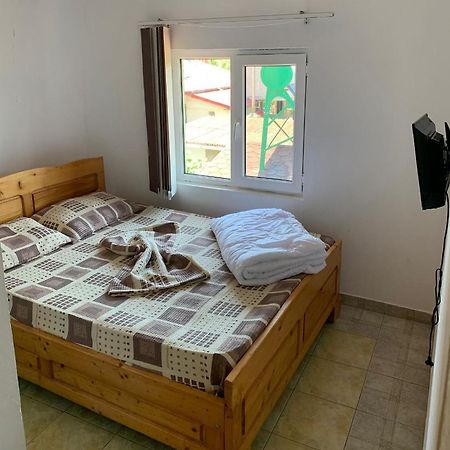 ホテル Casa Pestelui ドウア・マ エクステリア 写真